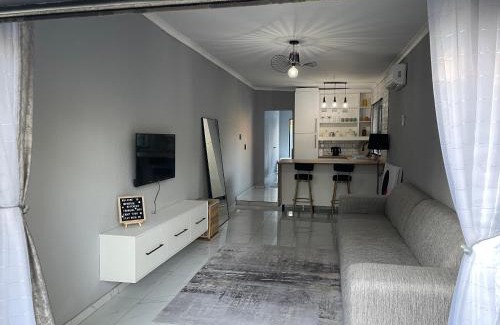 Phalaborwa Villa | Tranquil Unit