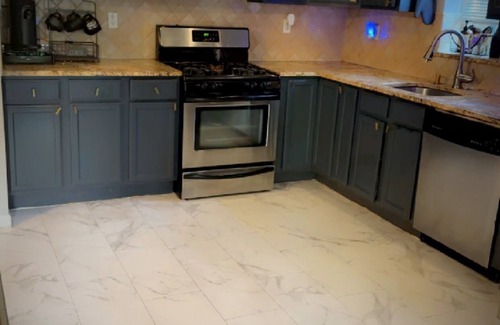 Bath Beach Condo | Tranquil Zen 2 Bedroom in heart of Brooklyn With out door space