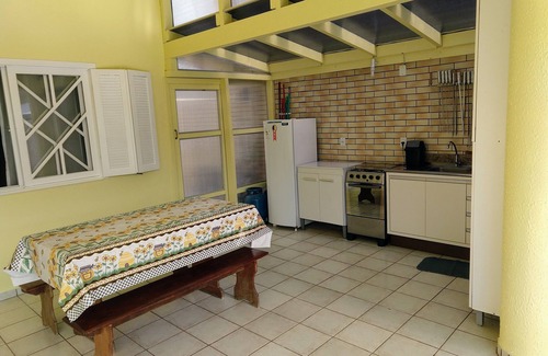 Cachoeira do Bom Jesus House | Tranquility and leisure for you and your family. Great location. Close to the sea