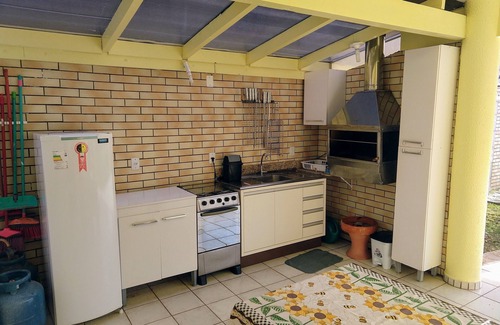 Cachoeira do Bom Jesus House | Tranquility and leisure for you and your family. Great location. Close to the sea