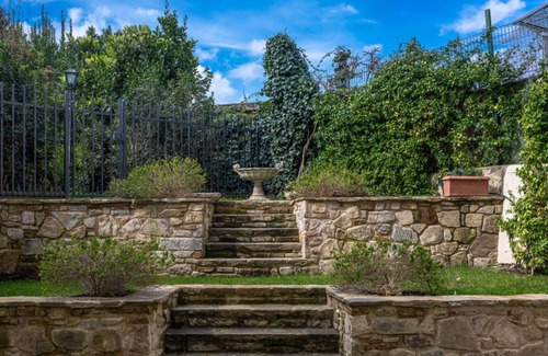 San Niccolo Apartment | Tranquility of a Private Garden oasis, steps away from Ponte Vecchio