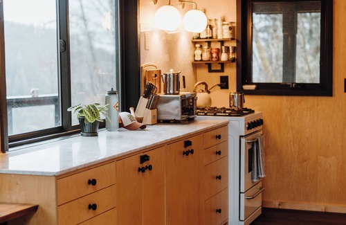 Marblemount Cabin | Tranquility View - Off Grid Scandinavian Luxury