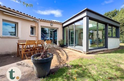 Chambretaud House | Tranquiloue - Maison Familiale 6 min du Puy du Fou