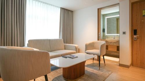 Shamshabad Hotel | Transit by Encalm - Nap and Shower