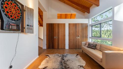 Olympic Valley House | Trapper by AvantStay A Interior Design w Sauna