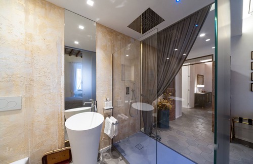 Trastevere Apartment | Trastevere Luxury Design for 6