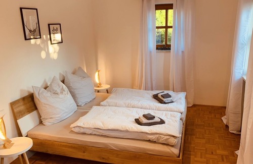 Thyrnau Apartment | Traumhaftes Haus mit Wintergarten und Kamin