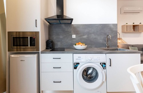 Montolivet Apartment | Travel Habitat Cabanyal Loft 3