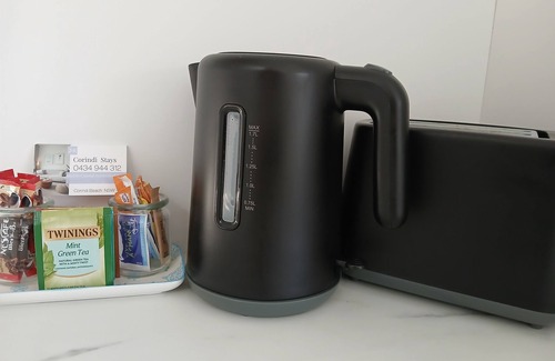 Corindi Beach Apartment | Travelers Palm Private Guest Suite - Easy stroll to Corindi Beach