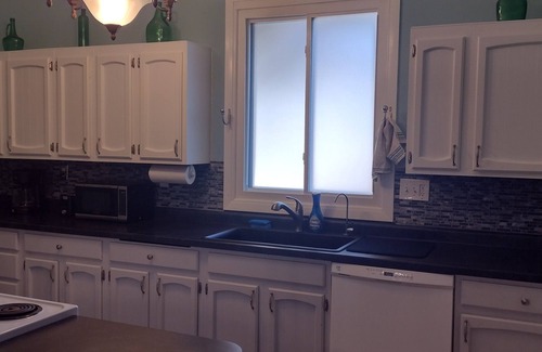 Baraboo House | Traveling RN's - Jacuzzi tub and Only 5 blocks to St Clare Hospital