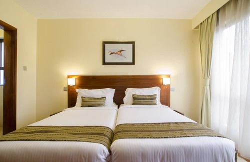 Kilimani Hotel | Travellers Safari - Waridi