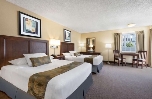 Marina District Hotel | Travelodge by Wyndham San Francisco Bay