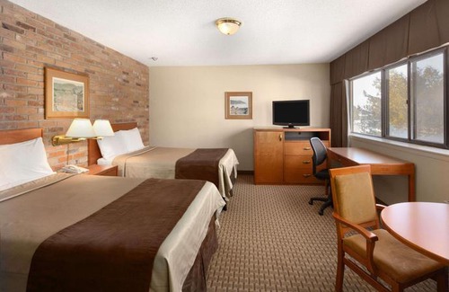 Thunder Bay Hotel | Travelodge by Wyndham Thunder Bay ON