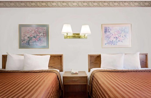 Page Hotel | Travelodge by Wyndham Page
