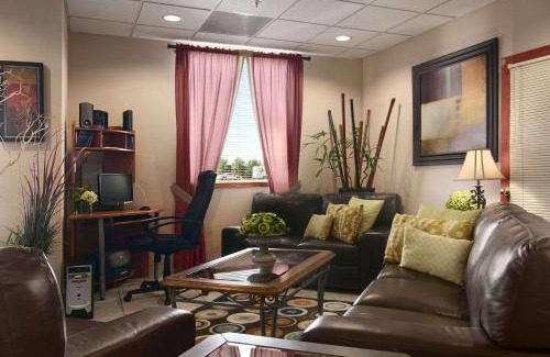 Stony Plain Hotel | Travelodge by Wyndham Stony Plain