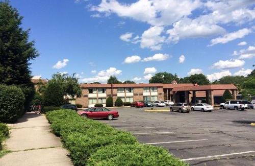 Vernon Hotel | Travelodge by Wyndham Vernon CT