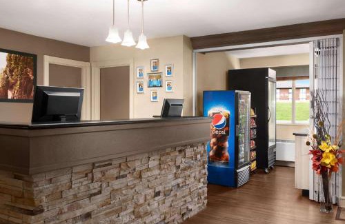 Moncton Hotel | Travelodge Suites by Wyndham Moncton