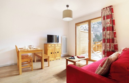 Vaujany Apartment | travelski home select - Résidence Le Crystal 3 stars