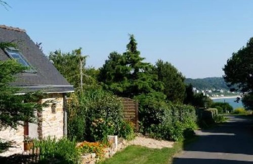Tredrez-Locquemeau House | Tredrez Locquemeau: Country holiday home - Trédrez Locquémeau
