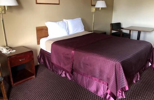 Florence Hotel | Tree Top Inn Florence