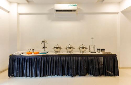 Palghar Hotel | Treebo Blue Roof, Kelwa