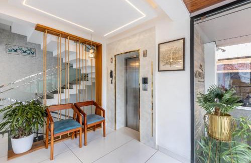 Thampanoor Hotel | Treebo De Cloud 9 Regency