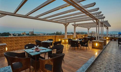 Dehradun Hotel | Treebo Grand Legacy Elite With Roof Top Cafe