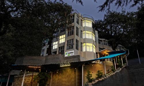 Mallital Hotel | Treebo Kosmos Anamika, 1 Km From Nainital Lake
