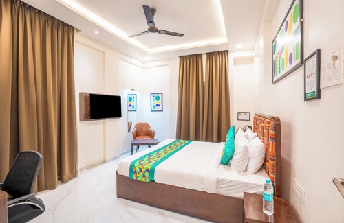 Nagpur Hotel | Treebo Parashar Max