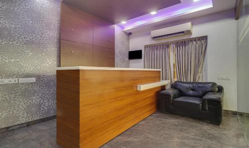 Chennai Hotel | Treebo Rithikha Inn Elite Chennai Trade Centre