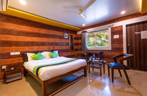 Murud-Harnai Hotel | Treebo Salt Water Beach Resort