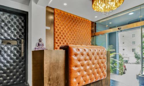 RR Nagar Hotel | Treebo Three Drops