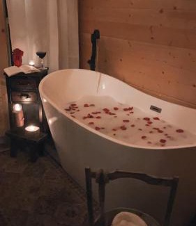 Snohomish House | Treehouse Place at Deer Ridge Ole Mill