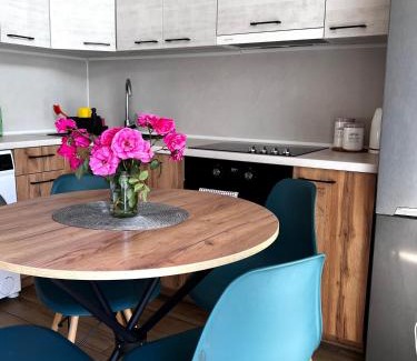 Klavdiyevo-Tarasove House | Treeskit House