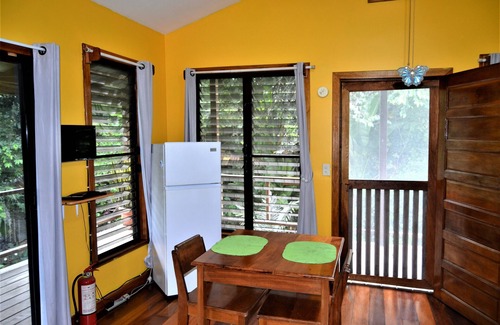 San Ignacio Apartment | Treetop 'Jungle Like' Escape in San Ignacio – Your Belize Oasis Awaits!
