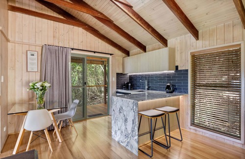 Montville House | Treetops Seaview Montville