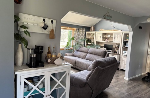 Silver Creek House | Tremendous 2-bedroom house in Sunset Bay