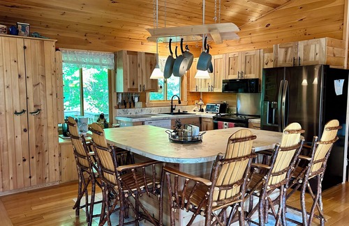 Stone Lake Cabin | Tremolo Glen: Northwoods Cabin On Crystal-Clear Lake