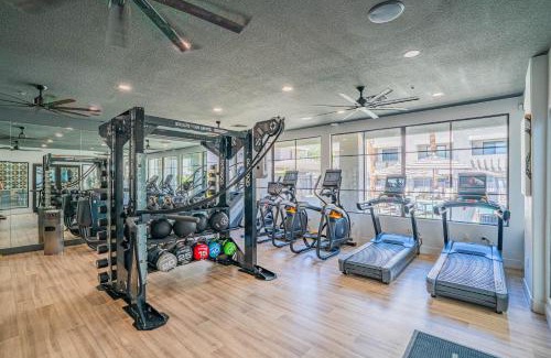 Glendale Sports and Entertainment District Apartment | Trendy 1BD Walk to Westgate Pool Gym WD
