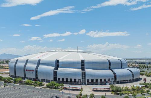 Glendale Sports and Entertainment District Apartment | Trendy 1BD Walk to Westgate Pool Gym WD