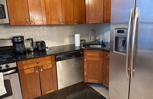 Sutton Place House | Trendy 5-Bedroom Home in Prime Location!