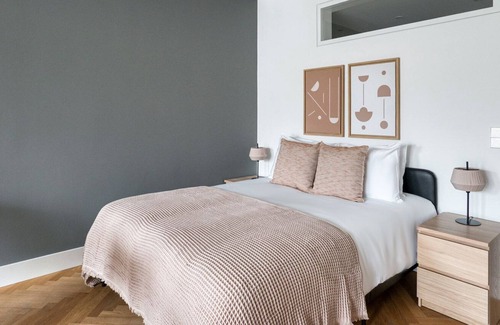 West Berlin Centre Apartment | Trendy Charlottenburg Studio w/ Gym, near Kurfürstendamm, by Blueground