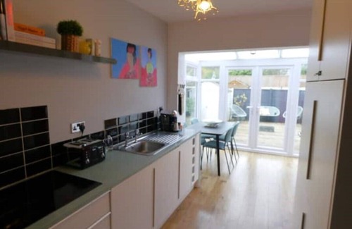 Worthing Apartment | Trendy quirky ground floor Victorian garden flat