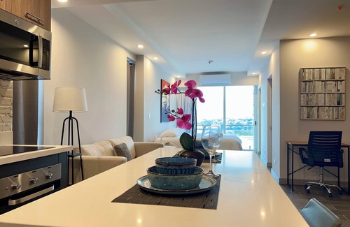 Heredia Apartment | Trendy Studio Close to the Airport