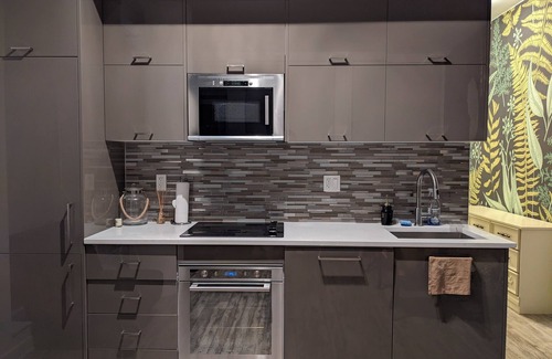 Beaconsfield Village Condo | Trendy Unit on Queen West