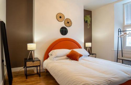 Newport Apartment | Trendy Urban Suite 140mtrs to Train Station