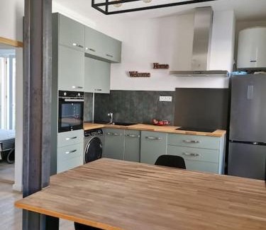 La Gare Apartment | tres bel appartement au calme entre gare et centre