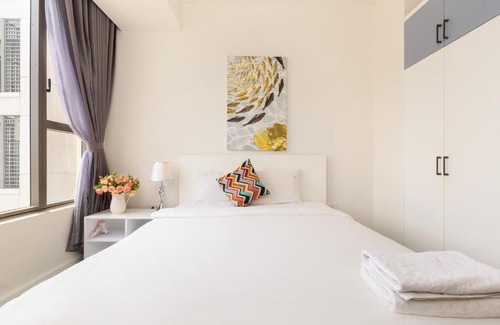 Bach Dang Riverside Apartment | TRESOR AND ROYAL, ONE BIG BEDROOM IN CENTER