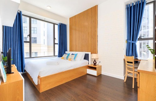 Bach Dang Riverside Apartment | TRESOR POOL GYM ROSE HOME 2 BEDROOMS APT