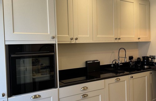 Holywood House | Trevor Street, Deluxe 2 bedroom townhouse